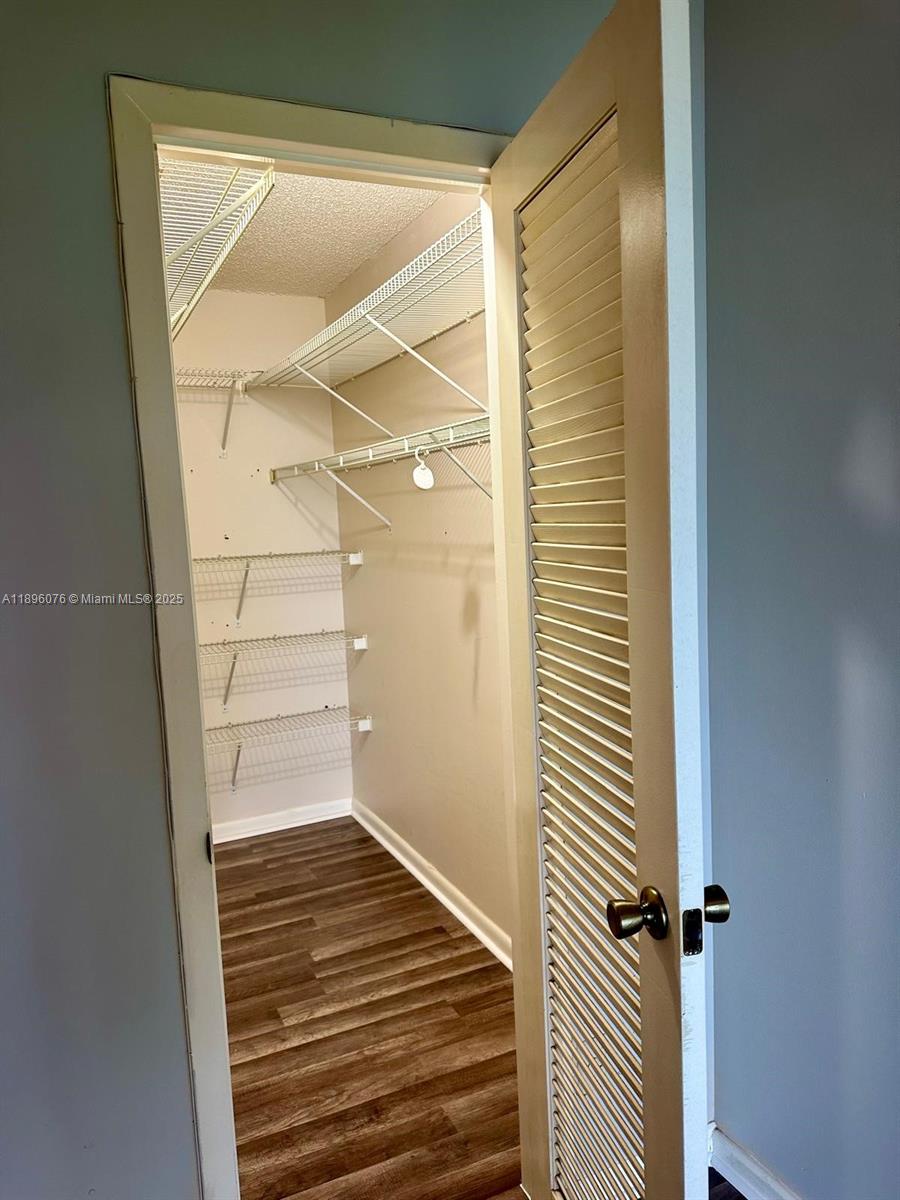 FANSHAW AT CENTURY VILLAG - Residential Lease