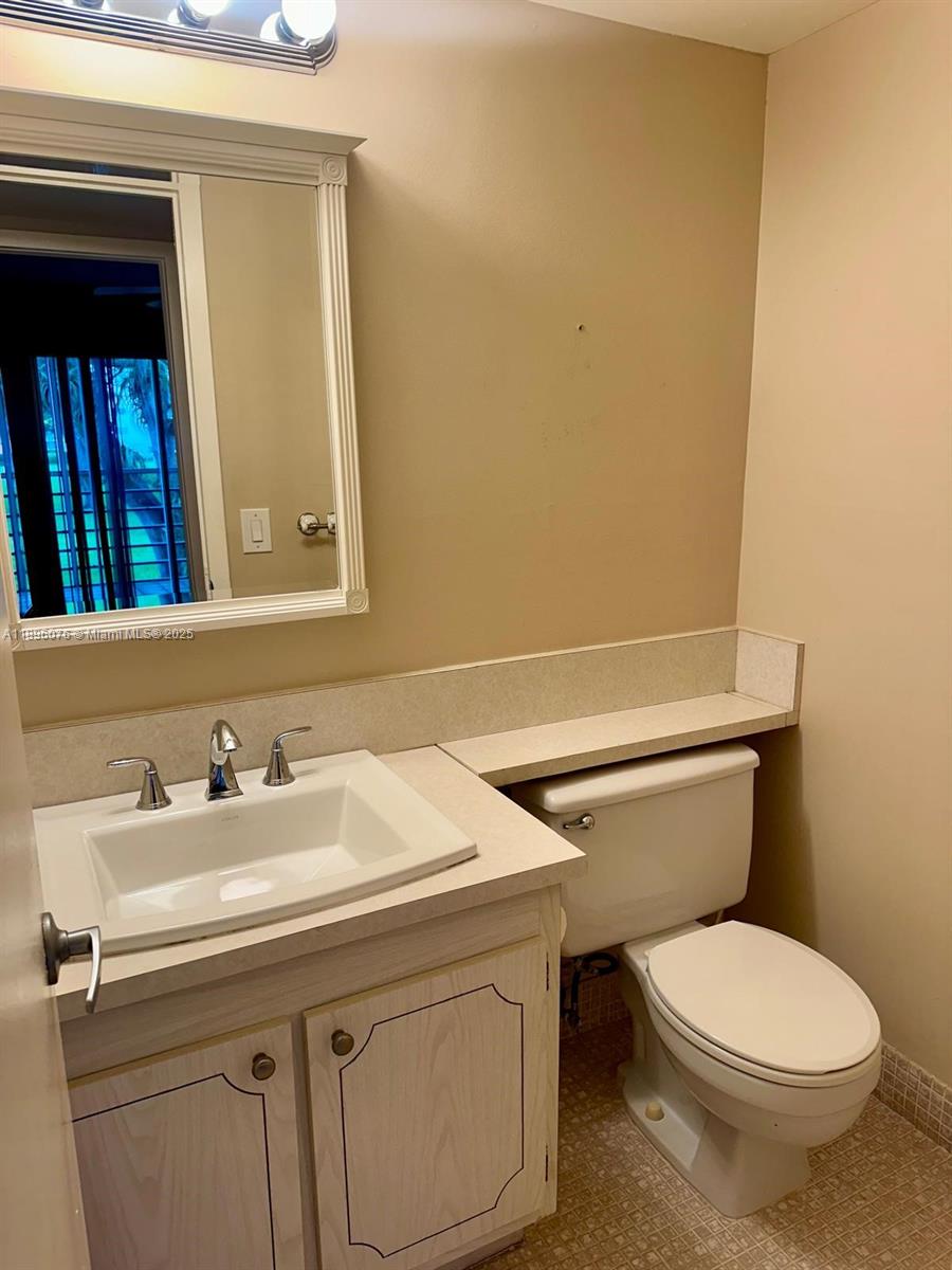 FANSHAW AT CENTURY VILLAG - Residential Lease