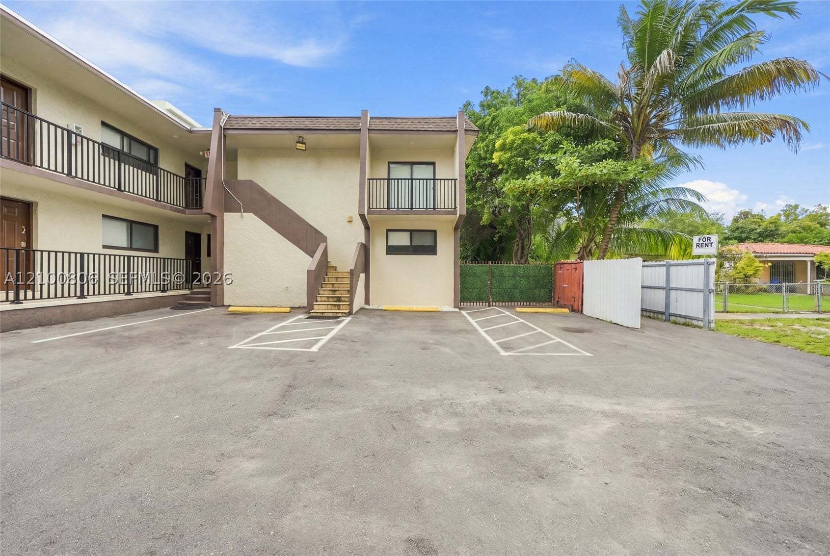 1484 NW 15th Ave