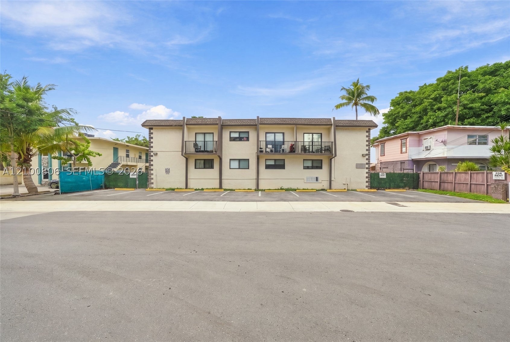 1484 NW 15th Ave