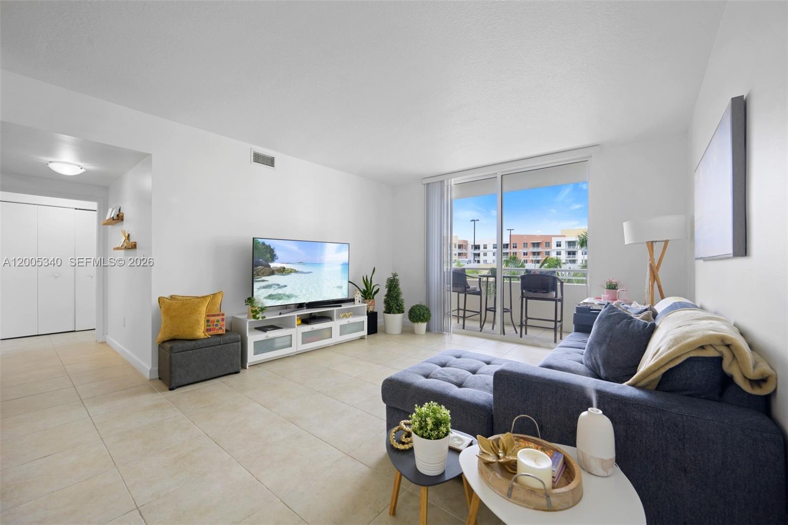 VENTURE AT AVENTURA EAST - Residential