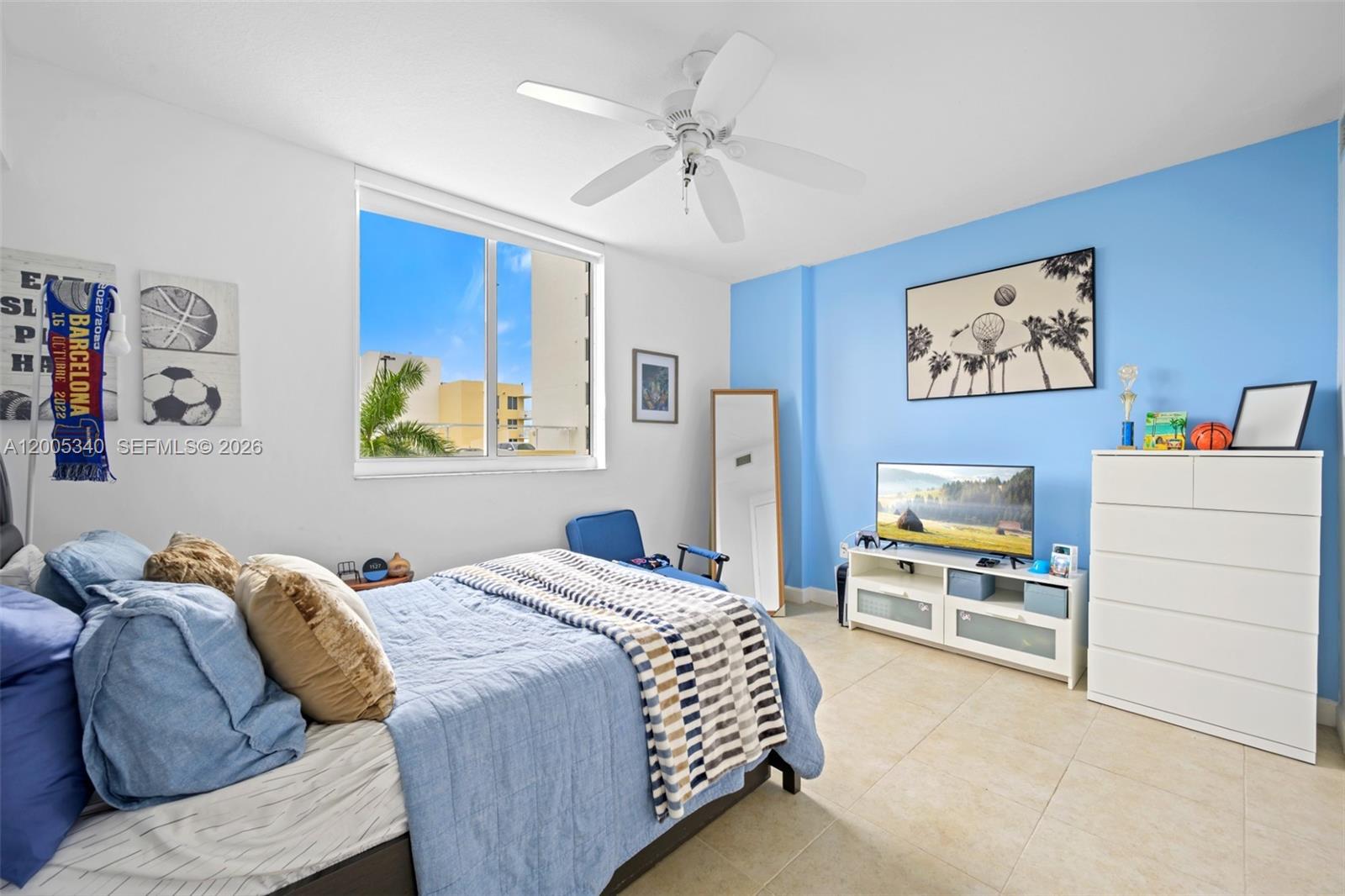 VENTURE AT AVENTURA EAST - Residential