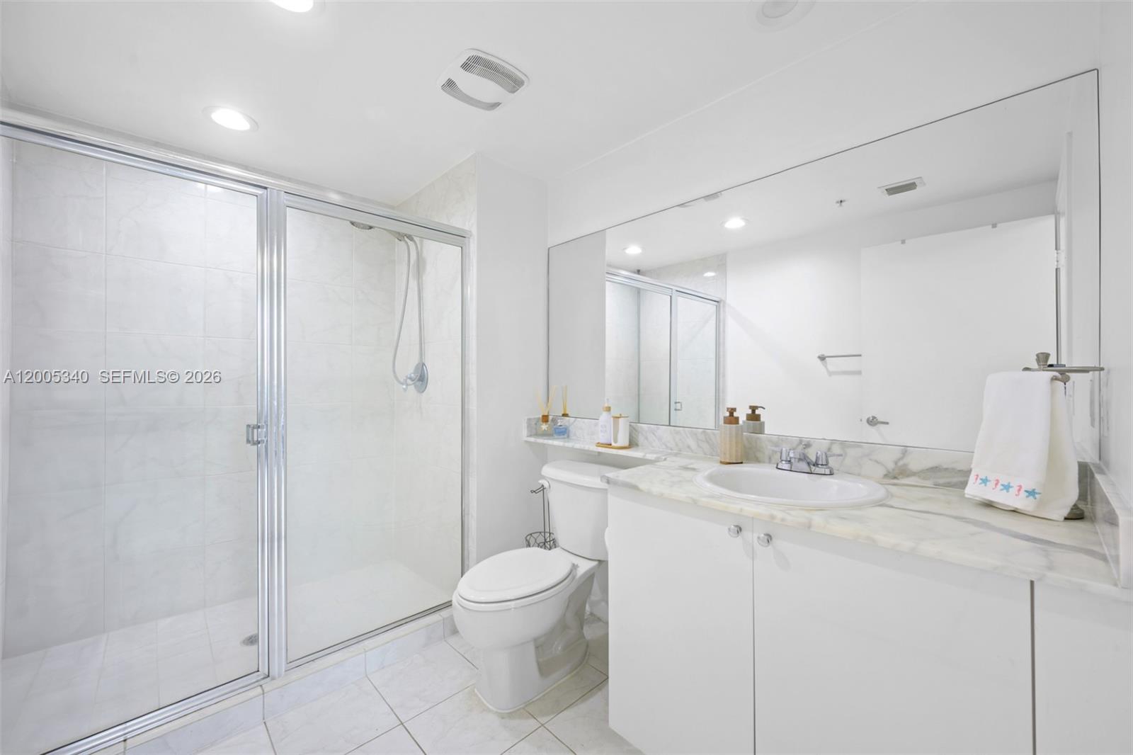 VENTURE AT AVENTURA EAST - Residential