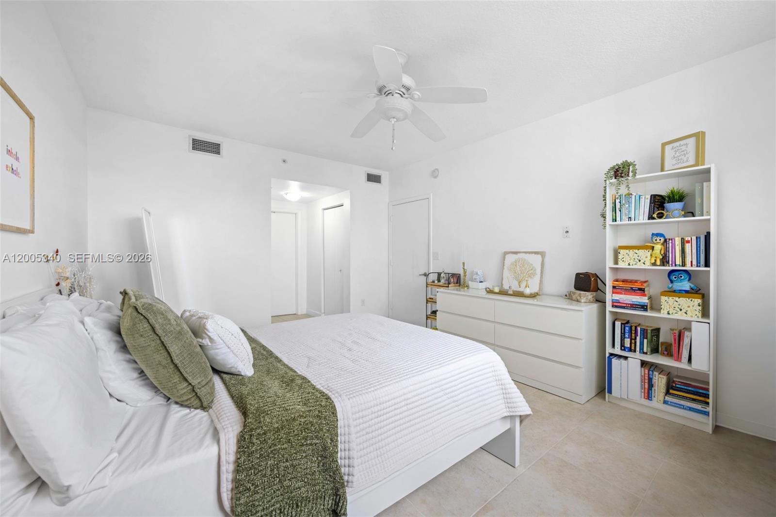 VENTURE AT AVENTURA EAST - Residential