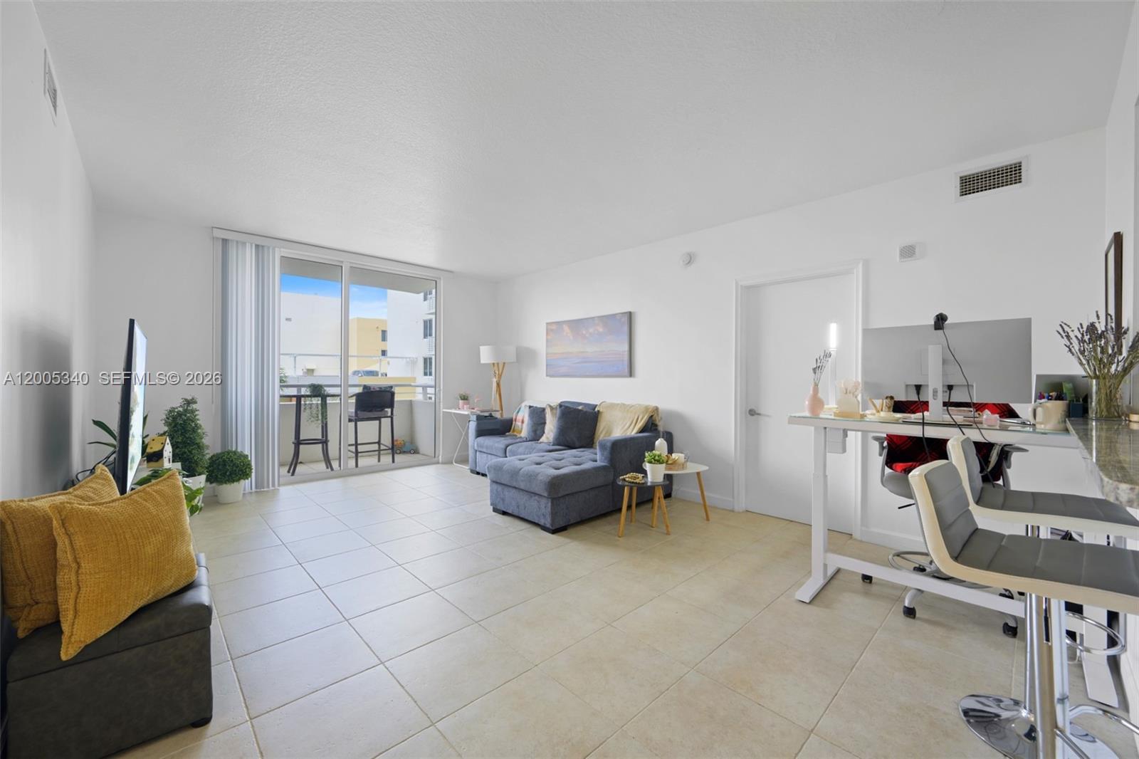 VENTURE AT AVENTURA EAST - Residential