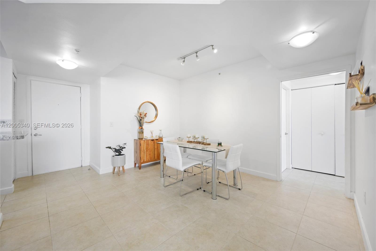 VENTURE AT AVENTURA EAST - Residential