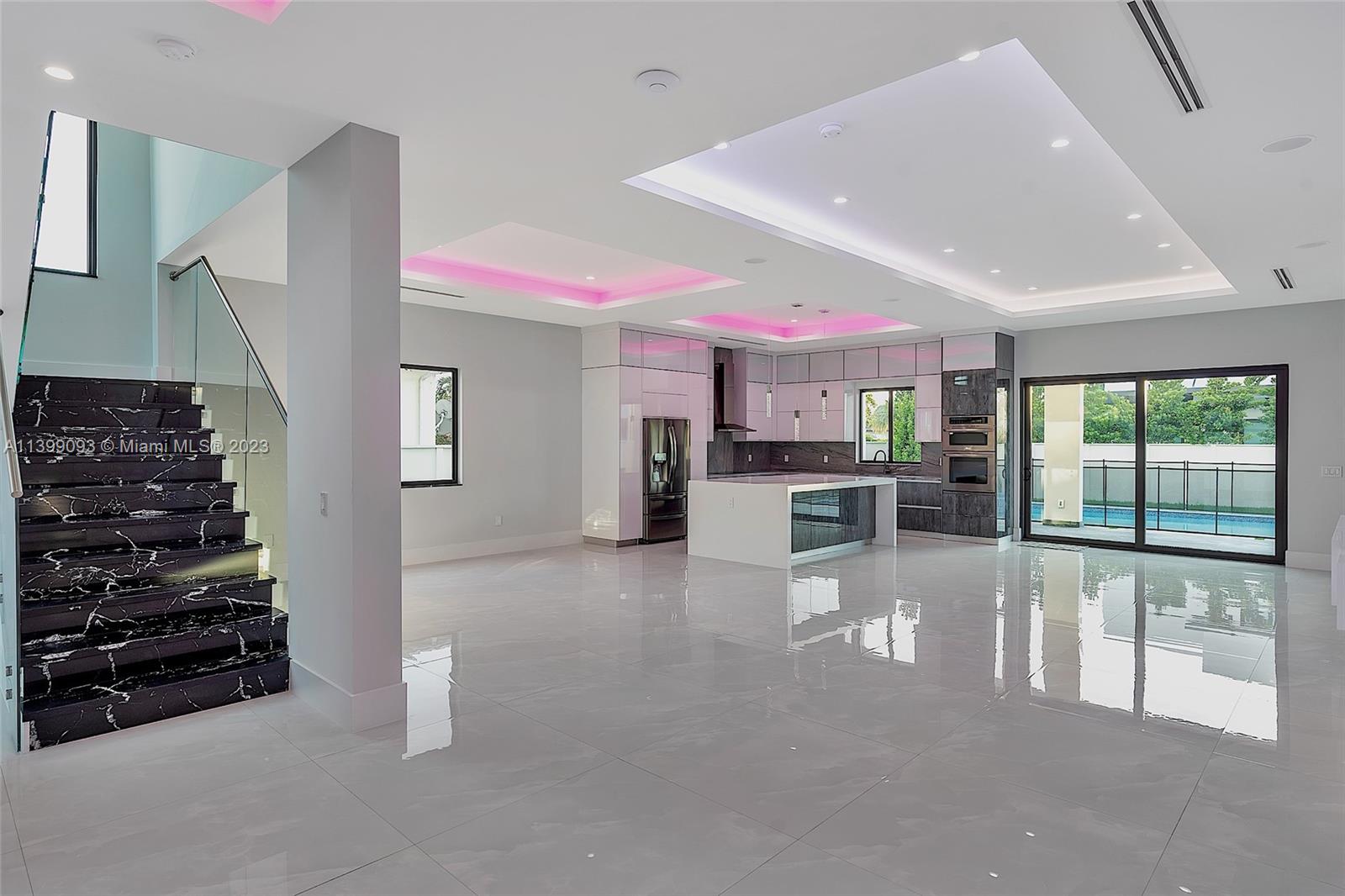 CORAL PINES - Residential