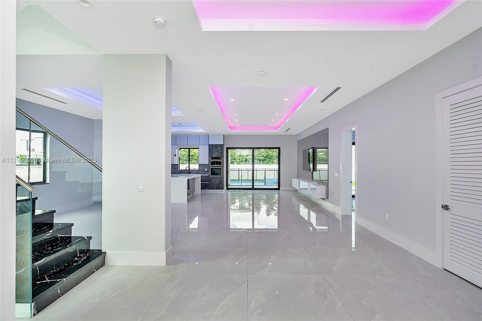 CORAL PINES - Residential