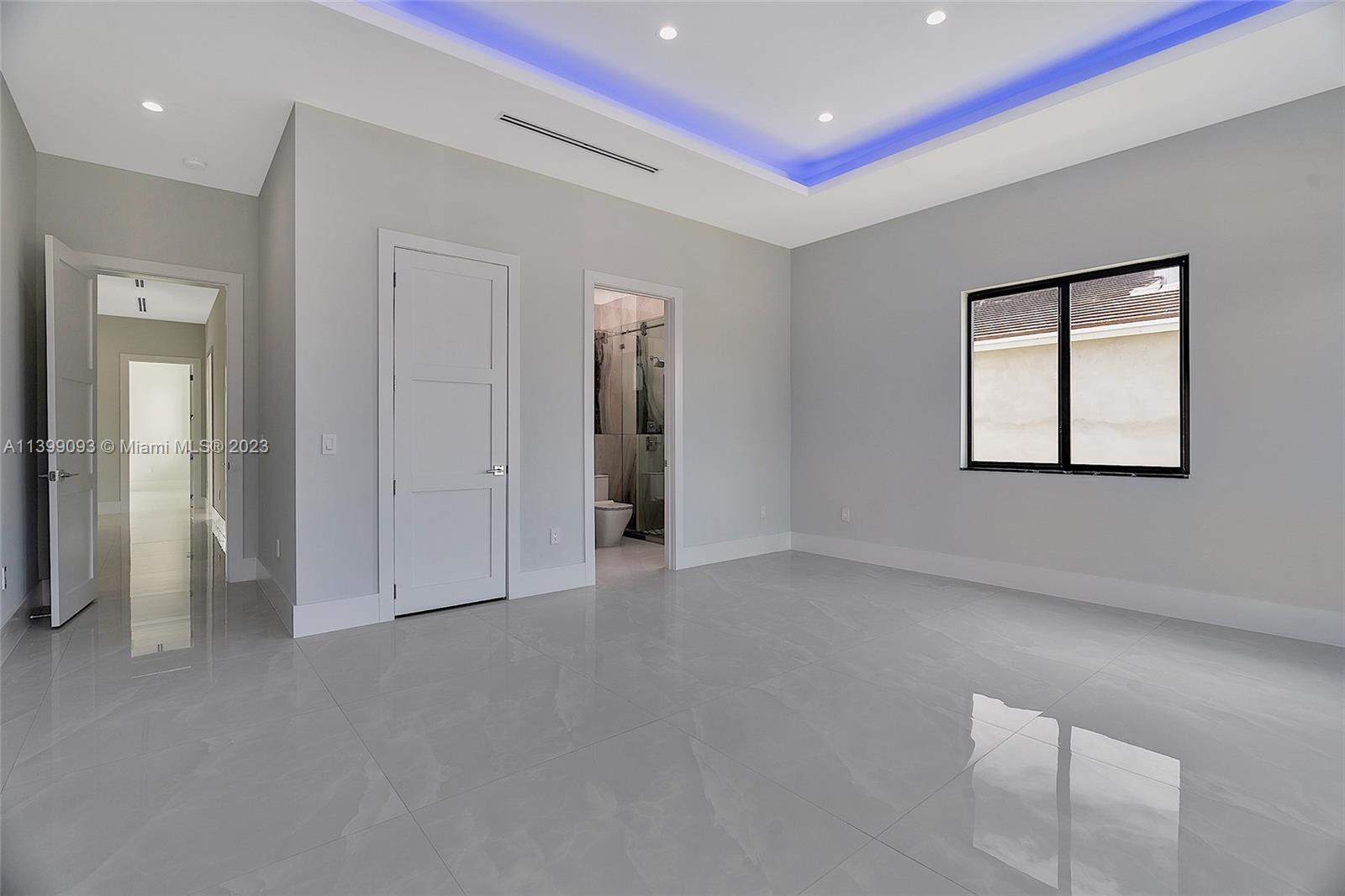 CORAL PINES - Residential