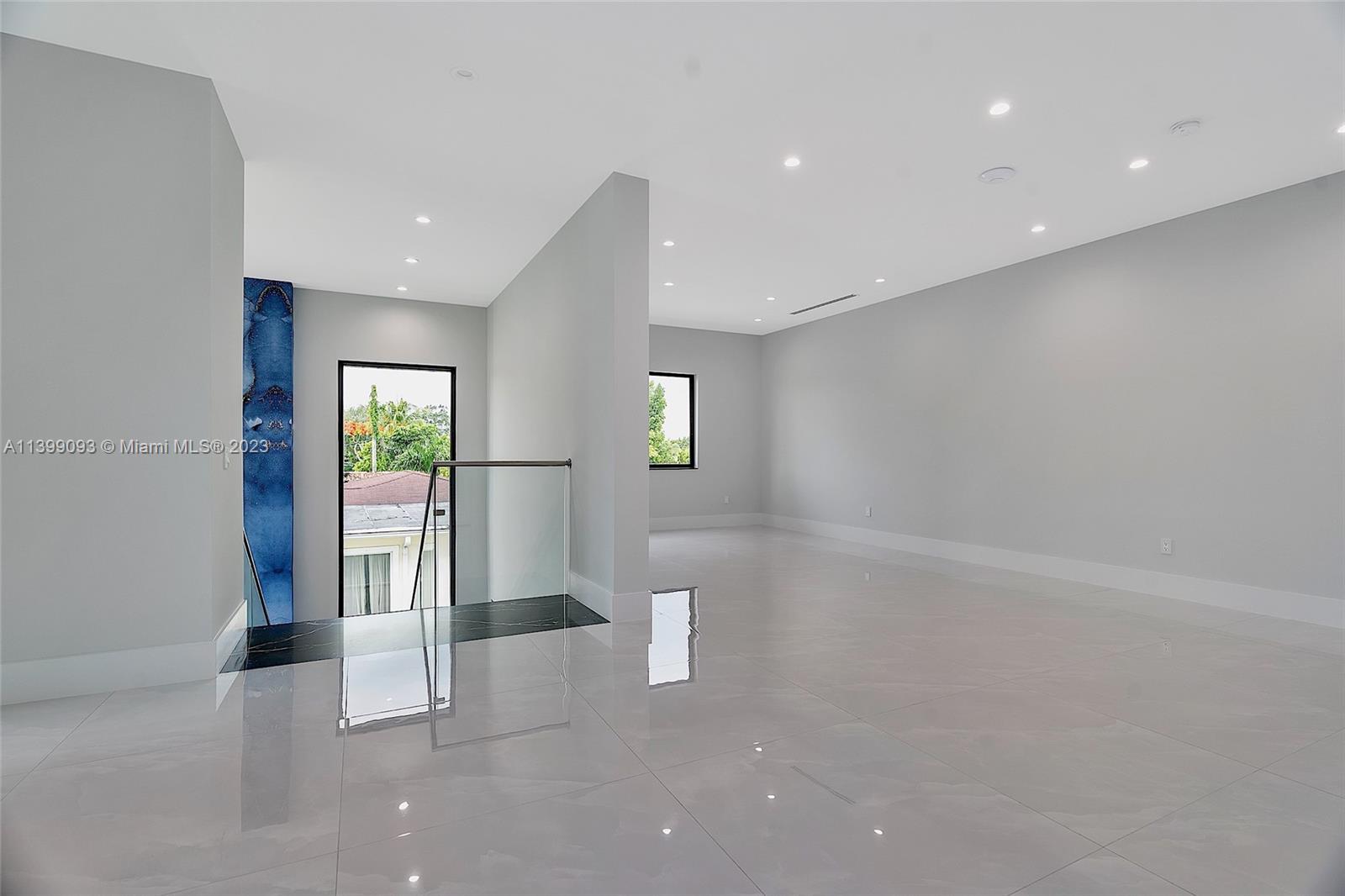 CORAL PINES - Residential