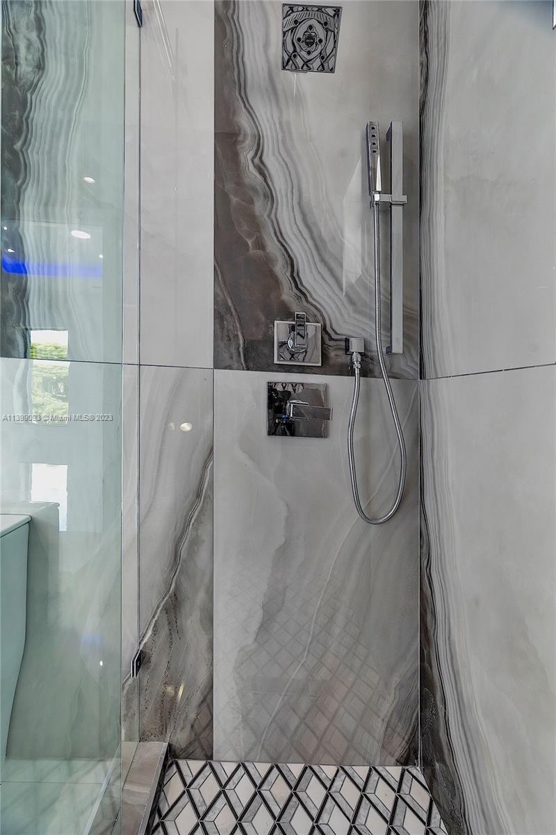 CORAL PINES - Residential