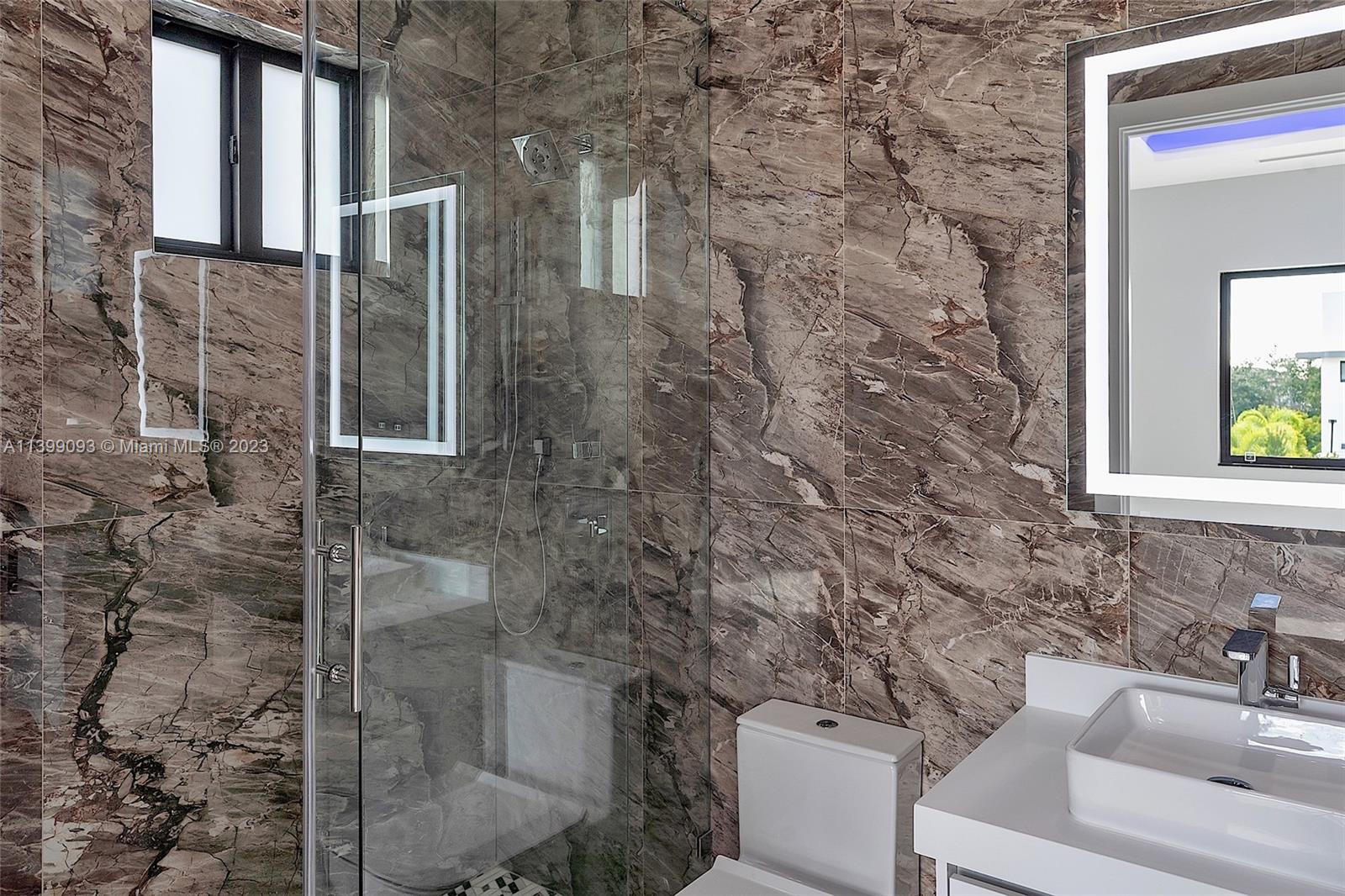 CORAL PINES - Residential