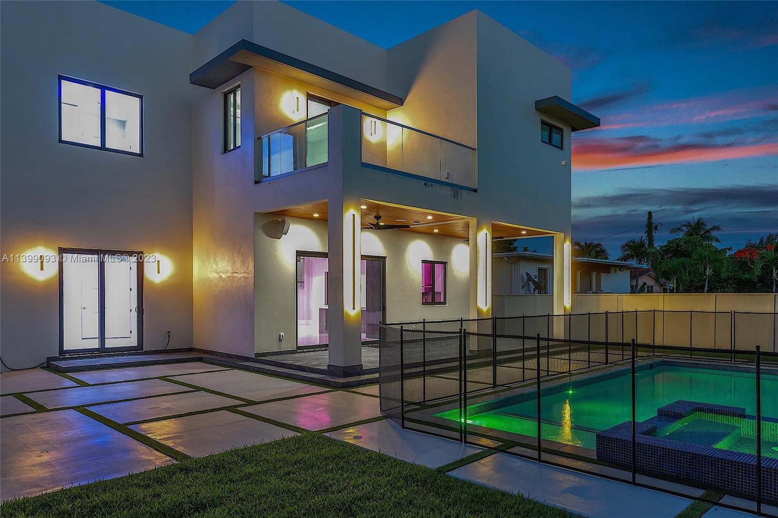 CORAL PINES - Residential