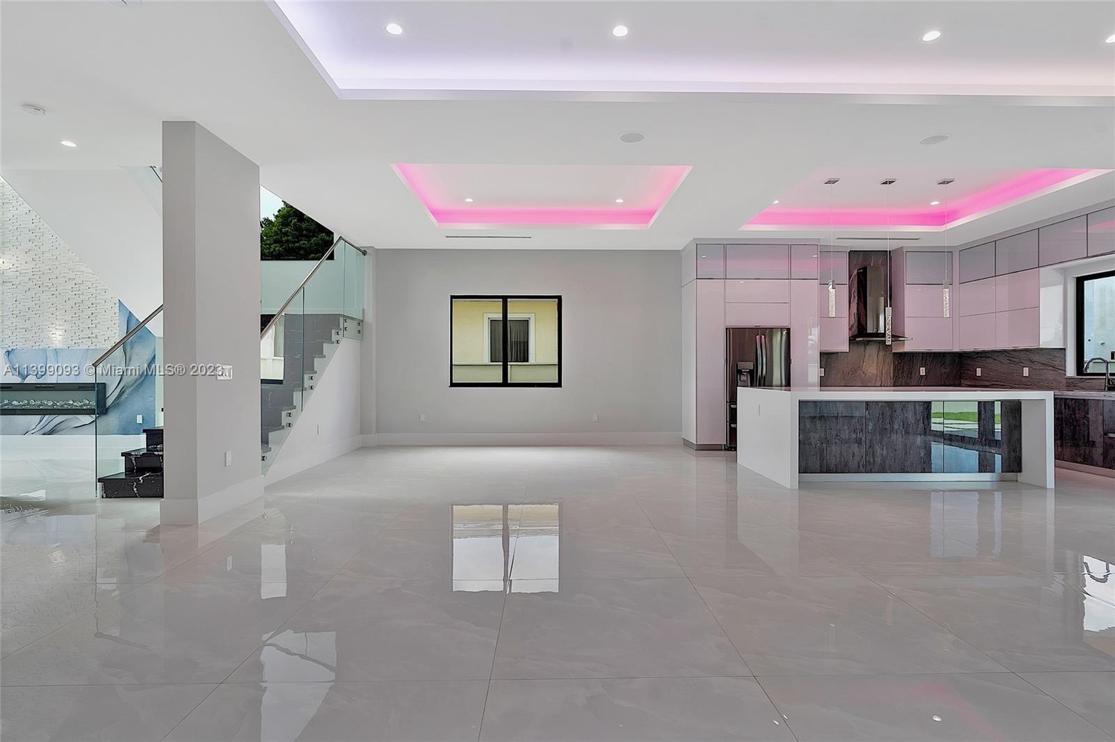 CORAL PINES - Residential