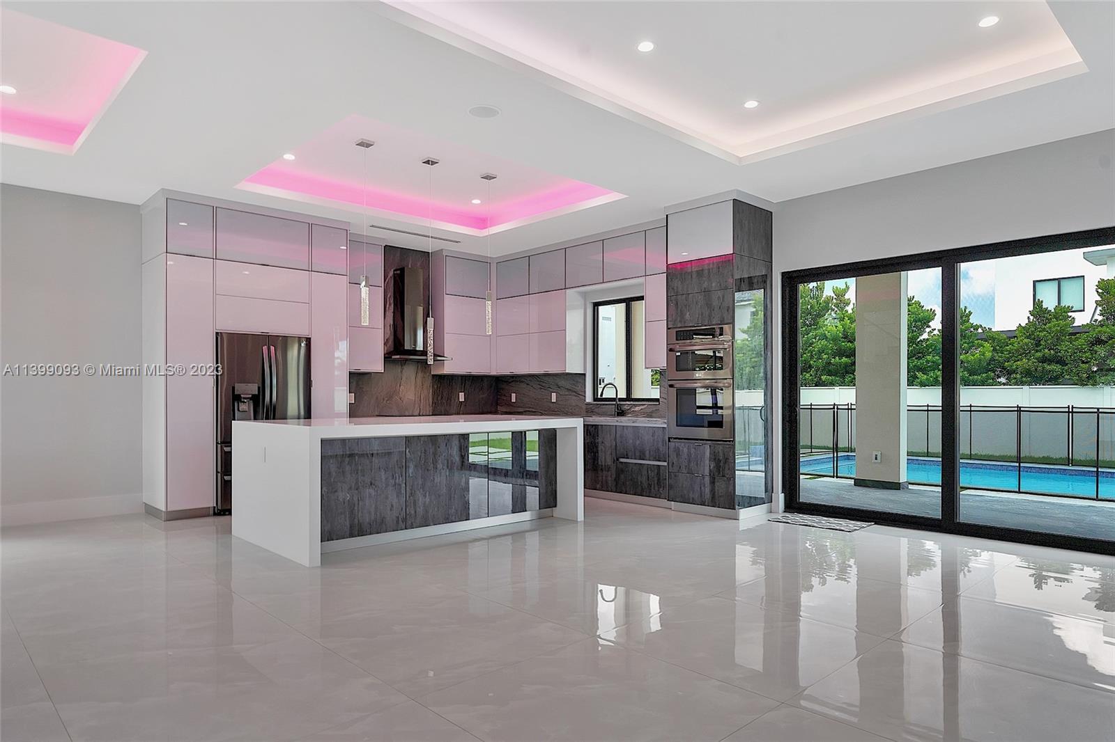 CORAL PINES - Residential