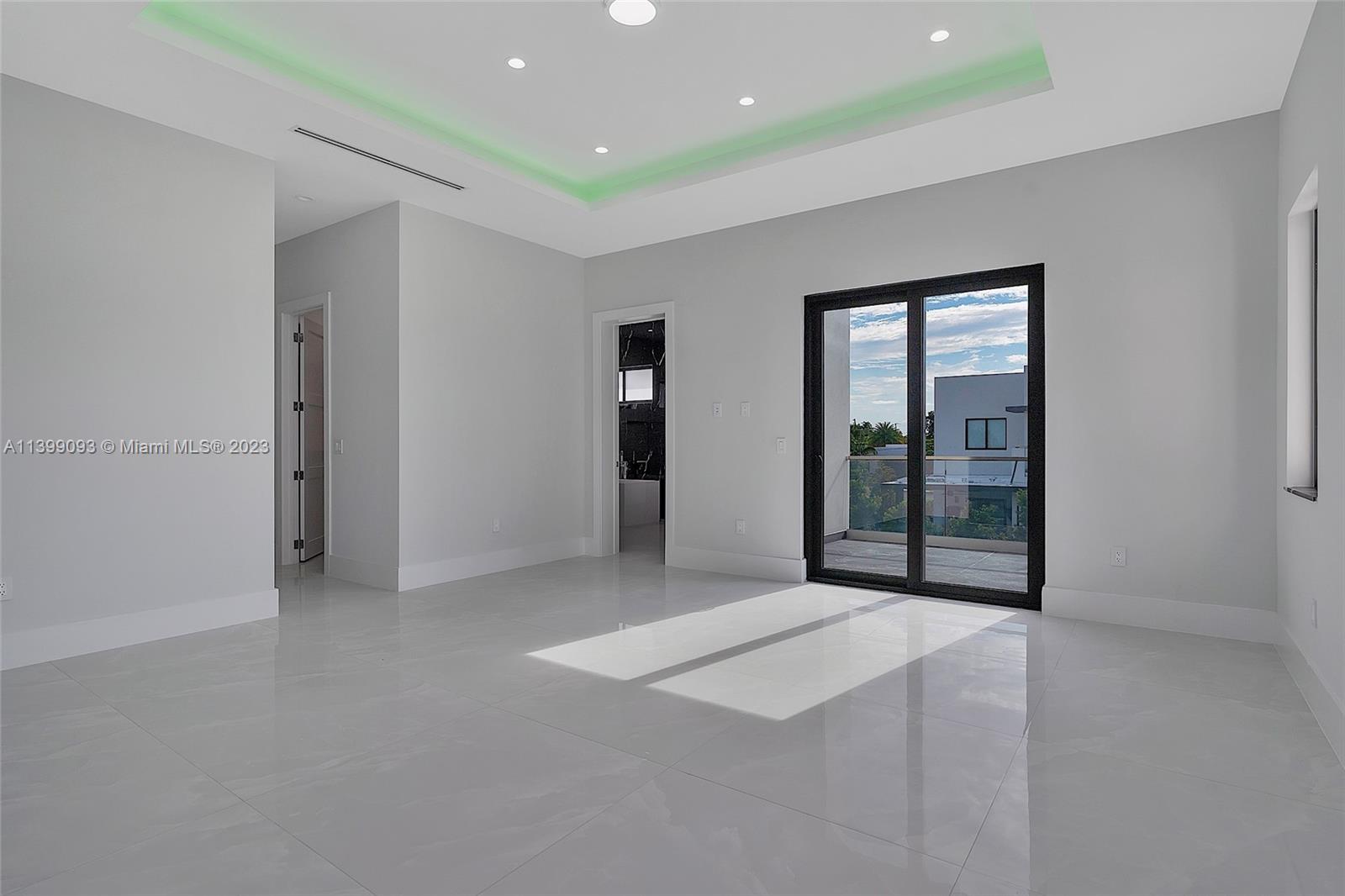 CORAL PINES - Residential