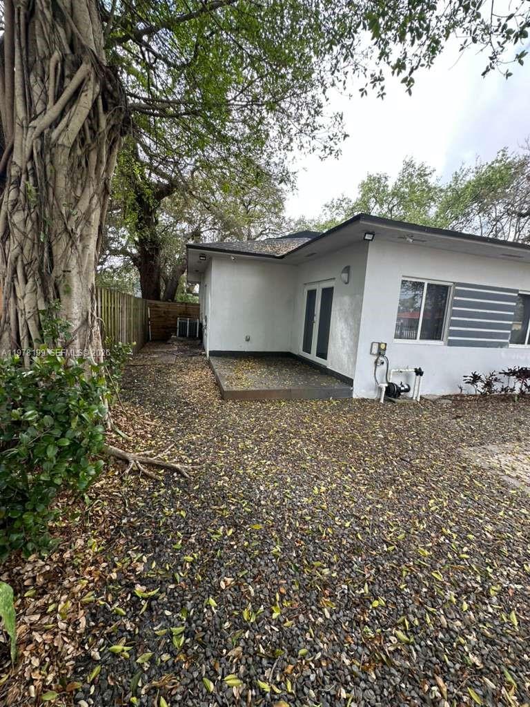 GULFAIR EST 1ST ADDN - Residential Lease