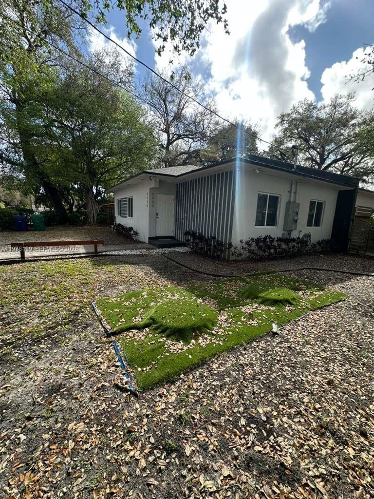 GULFAIR EST 1ST ADDN - Residential Lease