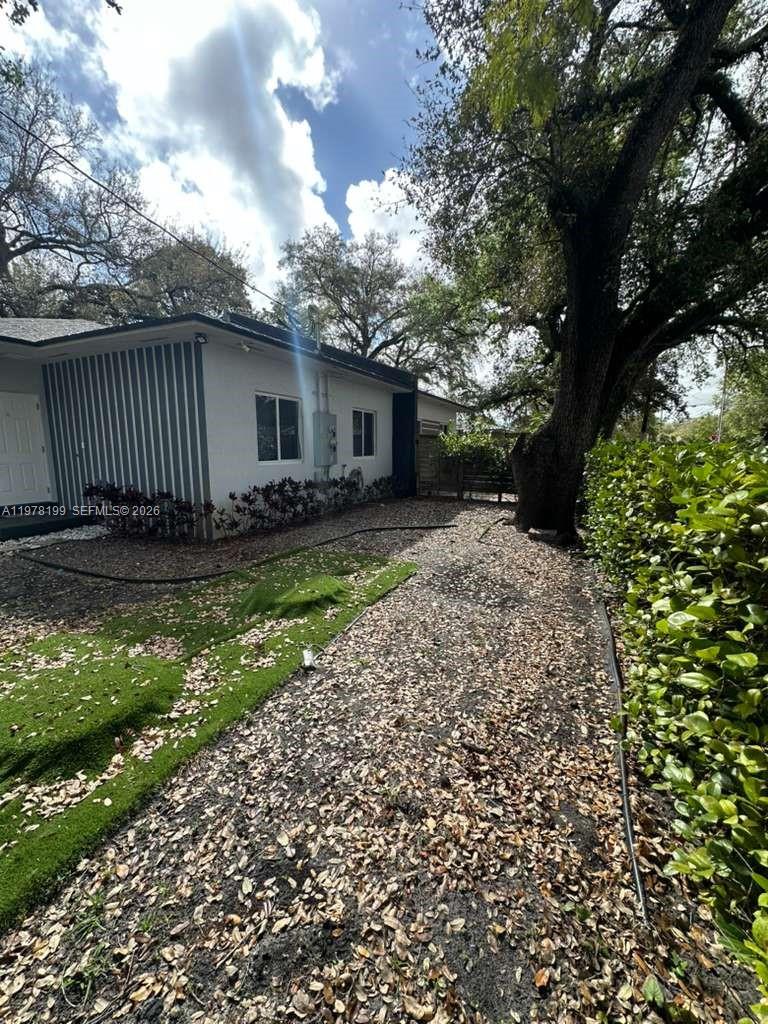 GULFAIR EST 1ST ADDN - Residential Lease