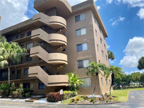 Condominium in North Lauderdale FL 8020 Hampton Blvd Blvd.jpg
