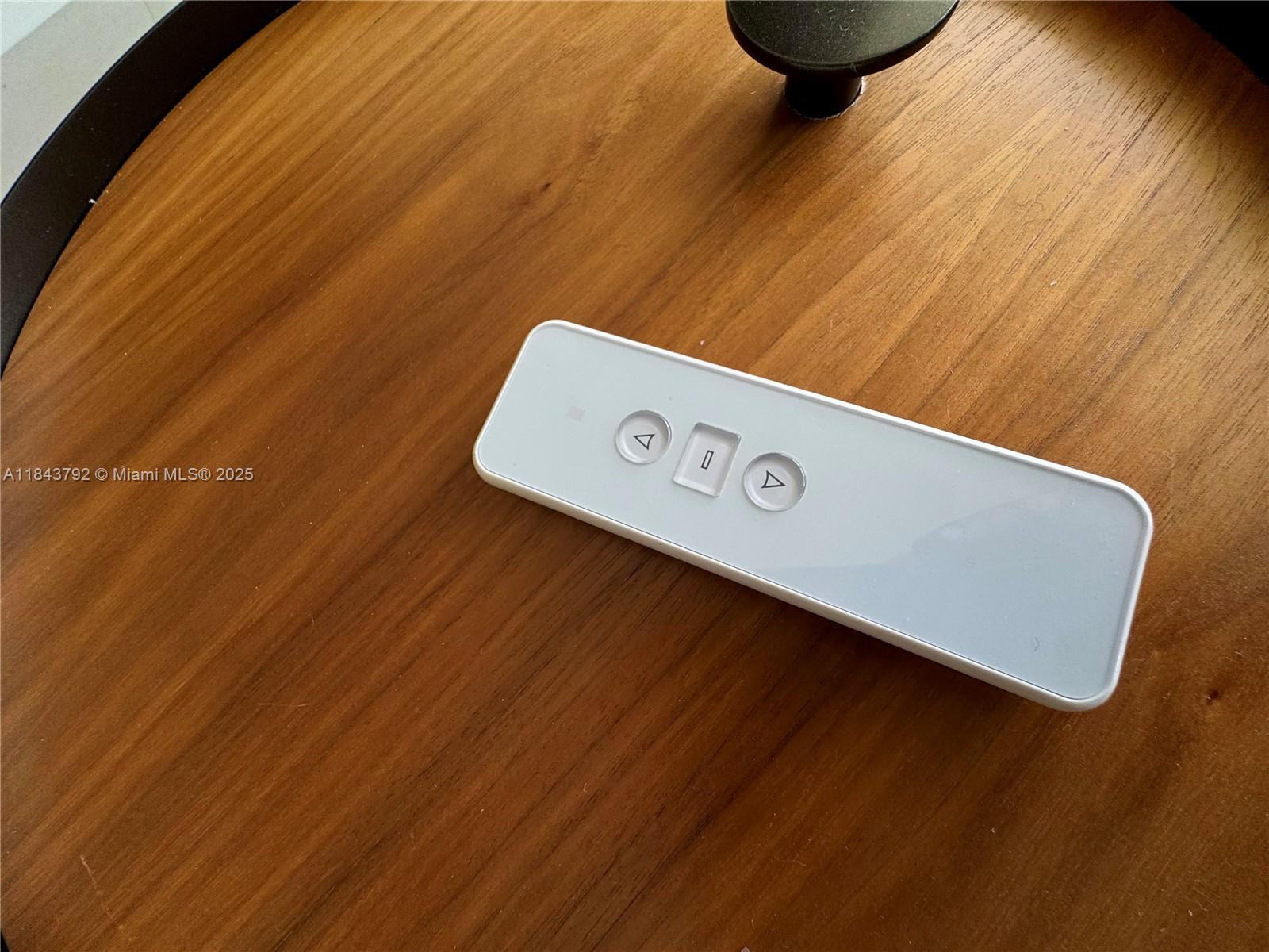 100 LAS OLAS CONDO - Residential