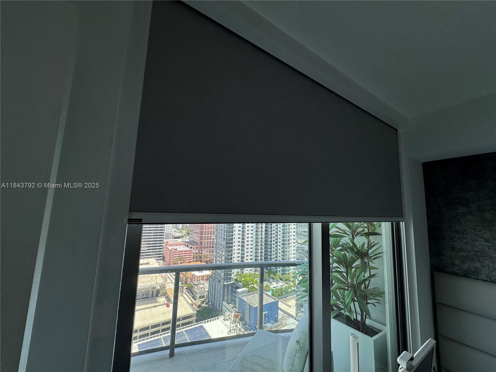 100 LAS OLAS CONDO - Residential