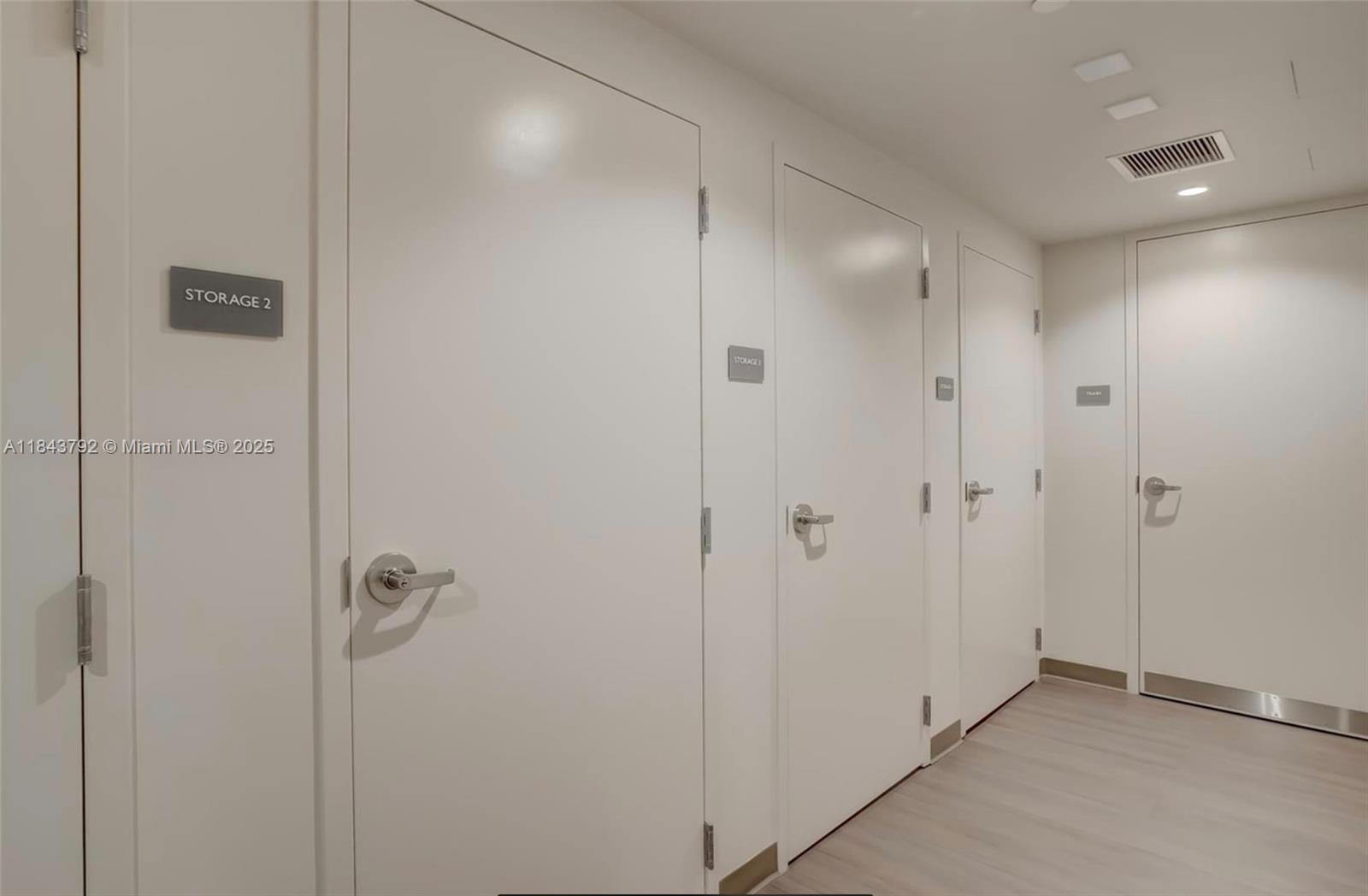 100 LAS OLAS CONDO - Residential