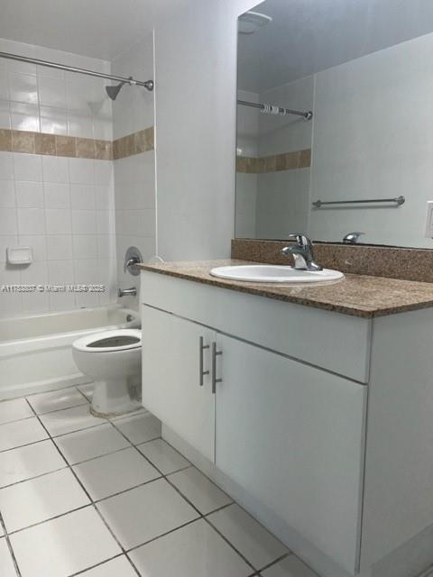 TERRAZAS RIVERPARK VILLAG - Residential