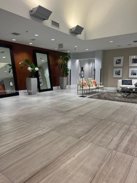 TERRAZAS RIVERPARK VILLAG - Residential