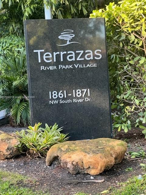 TERRAZAS RIVERPARK VILLAG - Residential