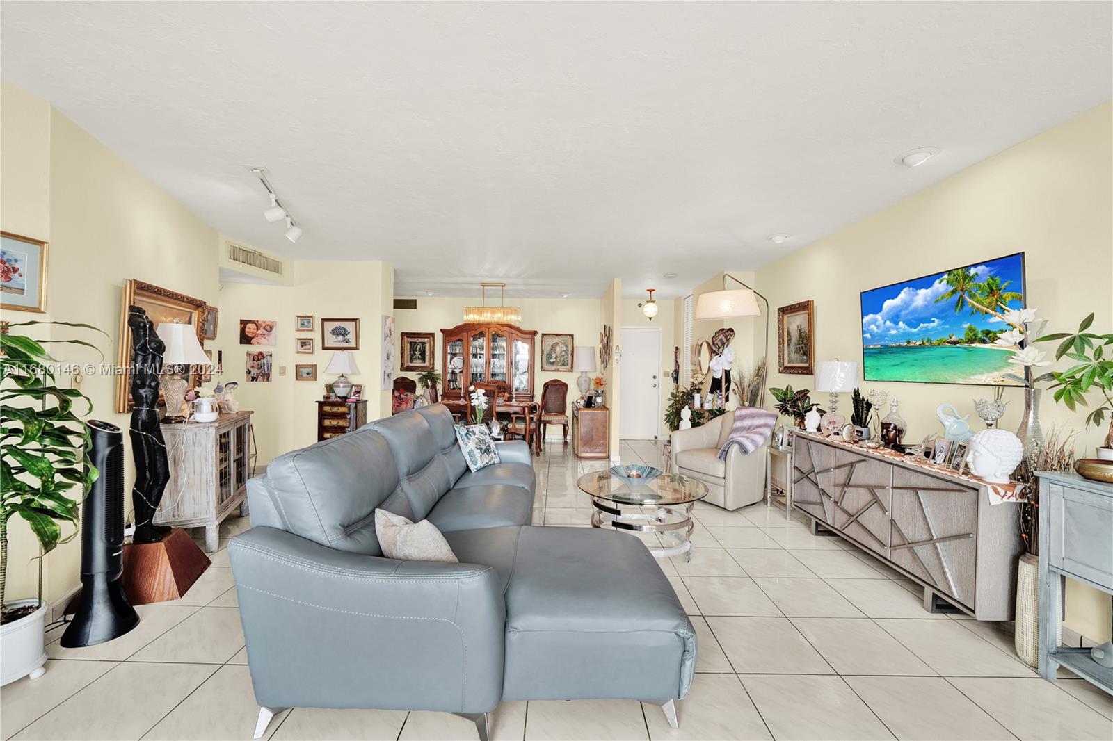 BRICKELL TOWNHOUSE CONDO - Residential