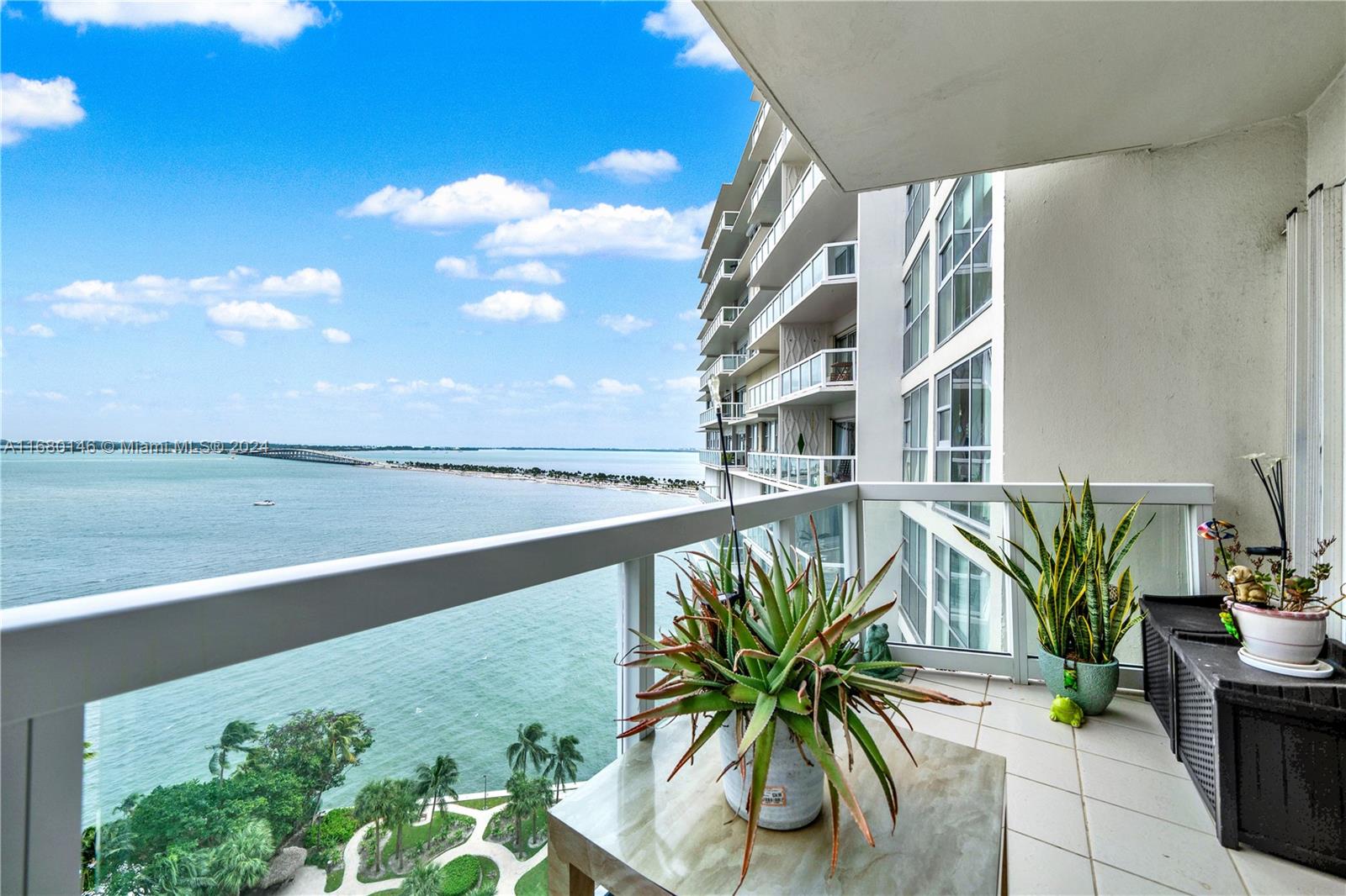 BRICKELL TOWNHOUSE CONDO - Residential