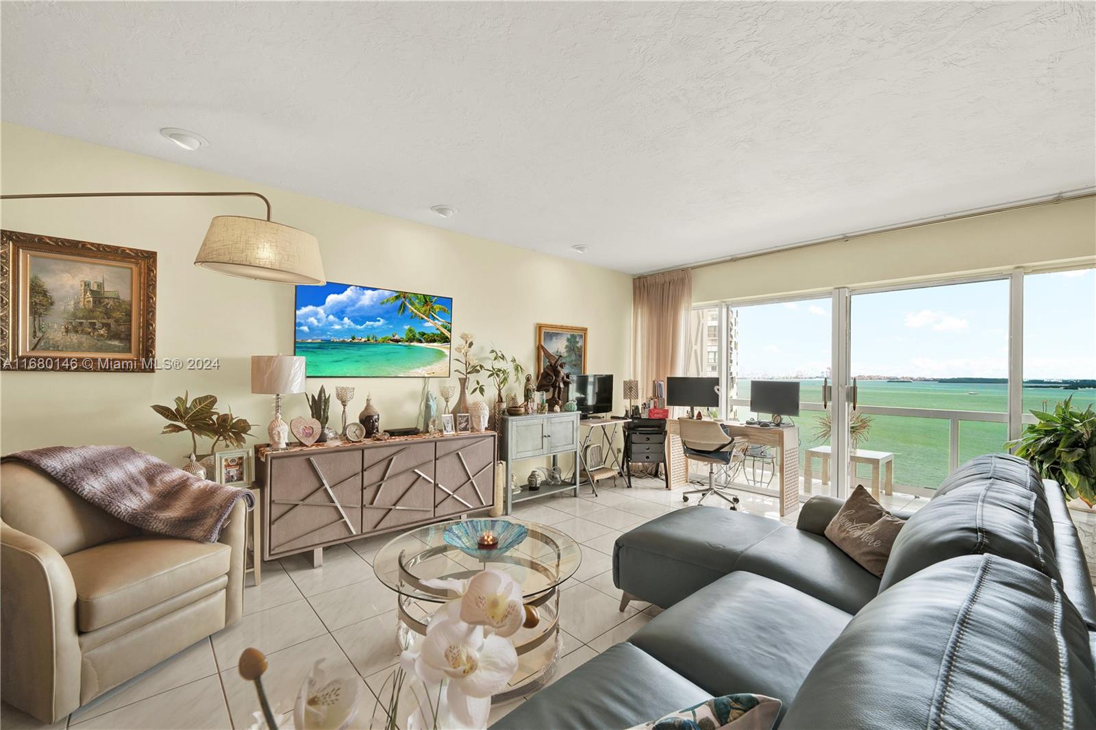BRICKELL TOWNHOUSE CONDO - Residential