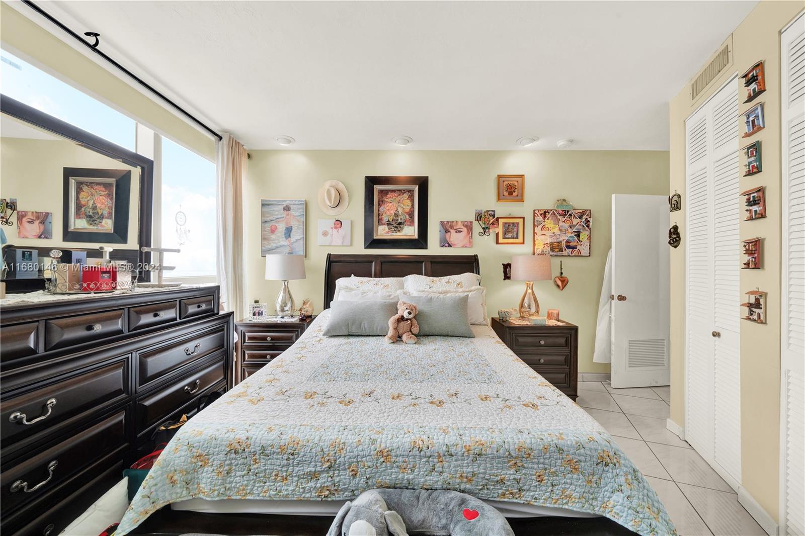 BRICKELL TOWNHOUSE CONDO - Residential