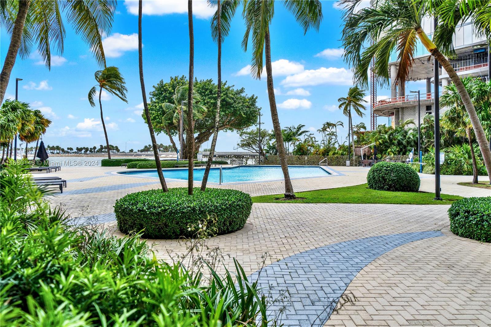 BRICKELL TOWNHOUSE CONDO - Residential