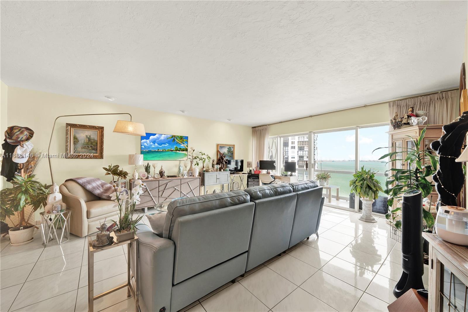 BRICKELL TOWNHOUSE CONDO - Residential