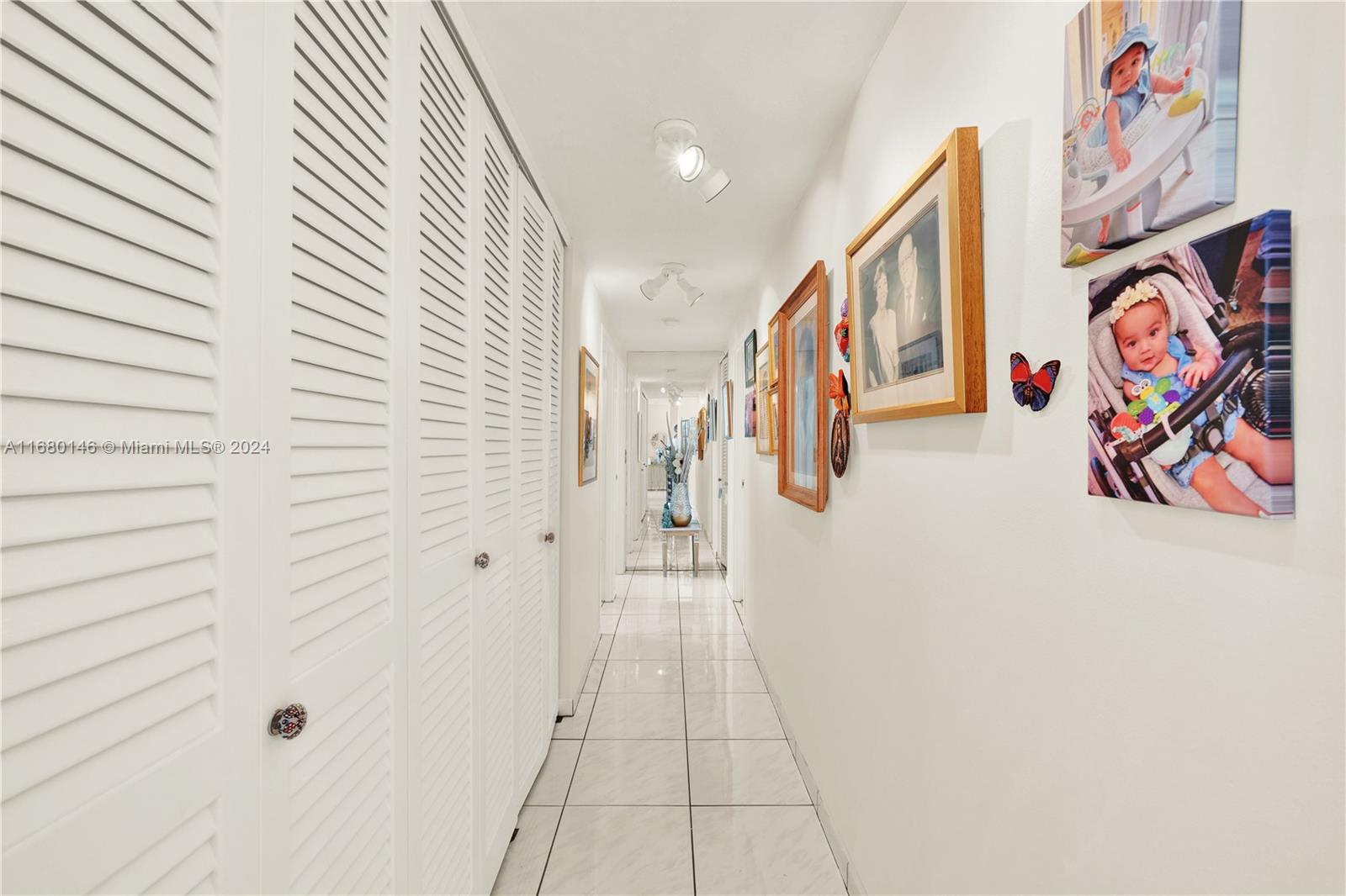 BRICKELL TOWNHOUSE CONDO - Residential