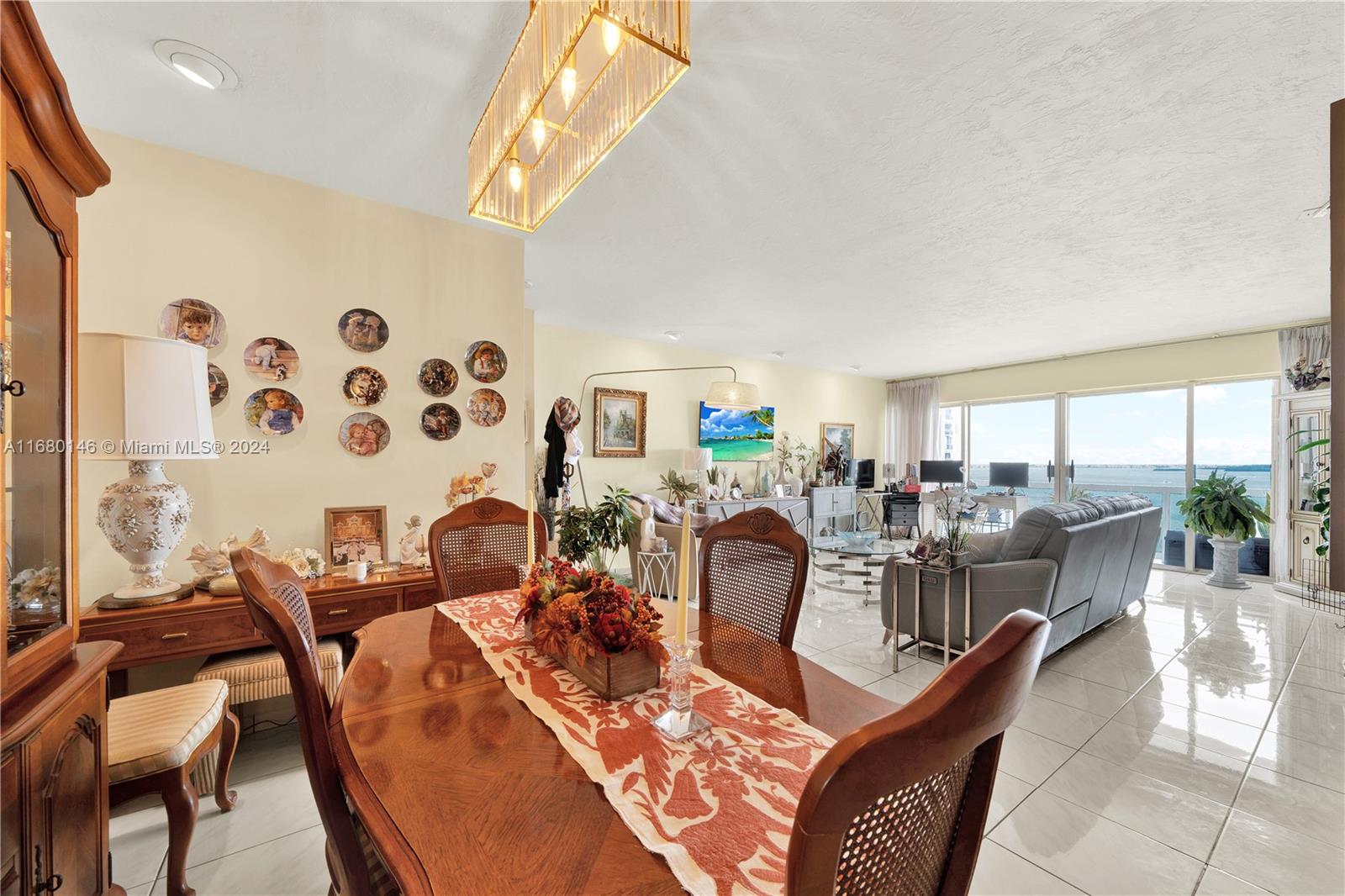 BRICKELL TOWNHOUSE CONDO - Residential