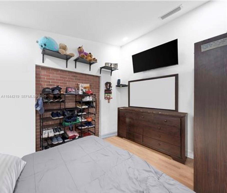 ANGELICA GARDENS AT LAKES - Residential