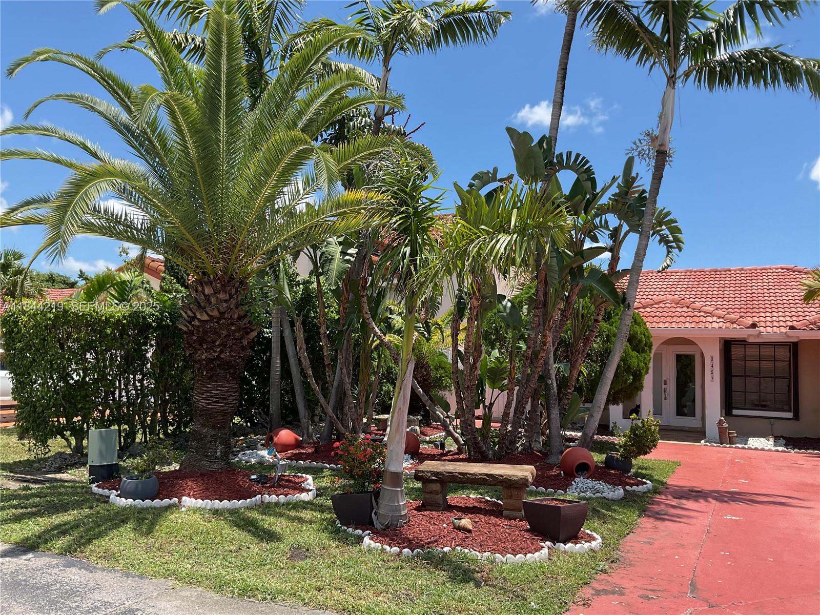 8453 NW 189 Street Rd