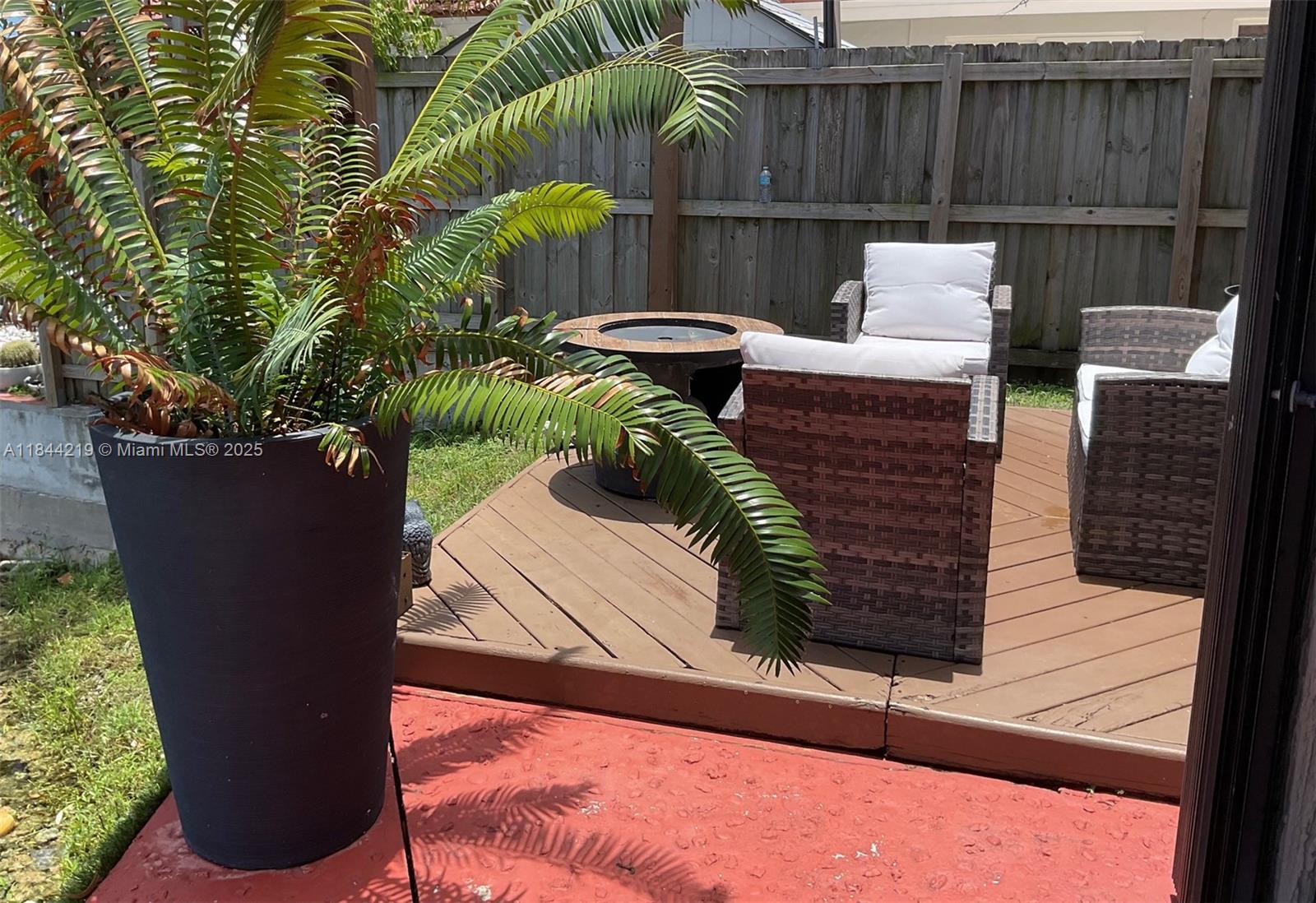 ANGELICA GARDENS AT LAKES - Residential