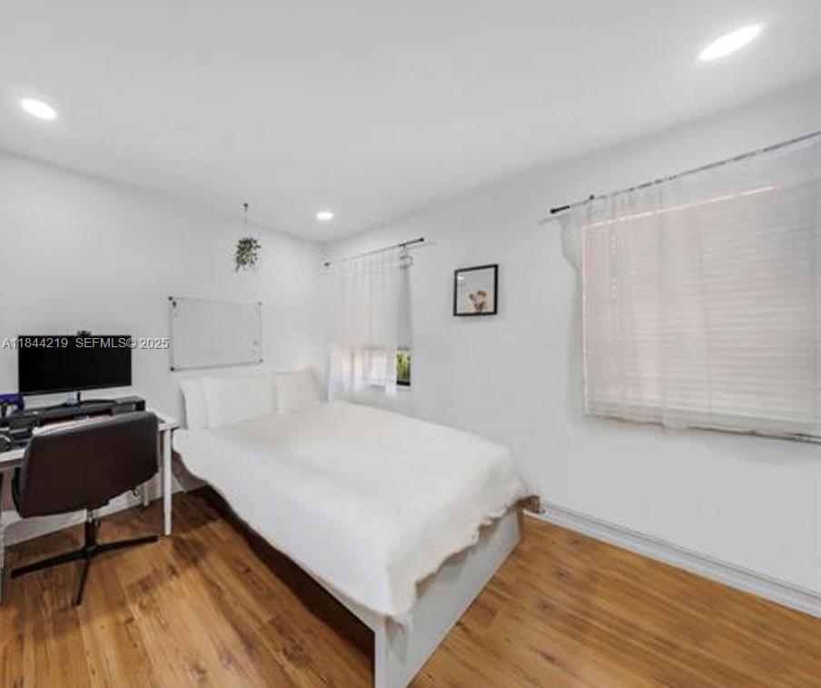 ANGELICA GARDENS AT LAKES - Residential