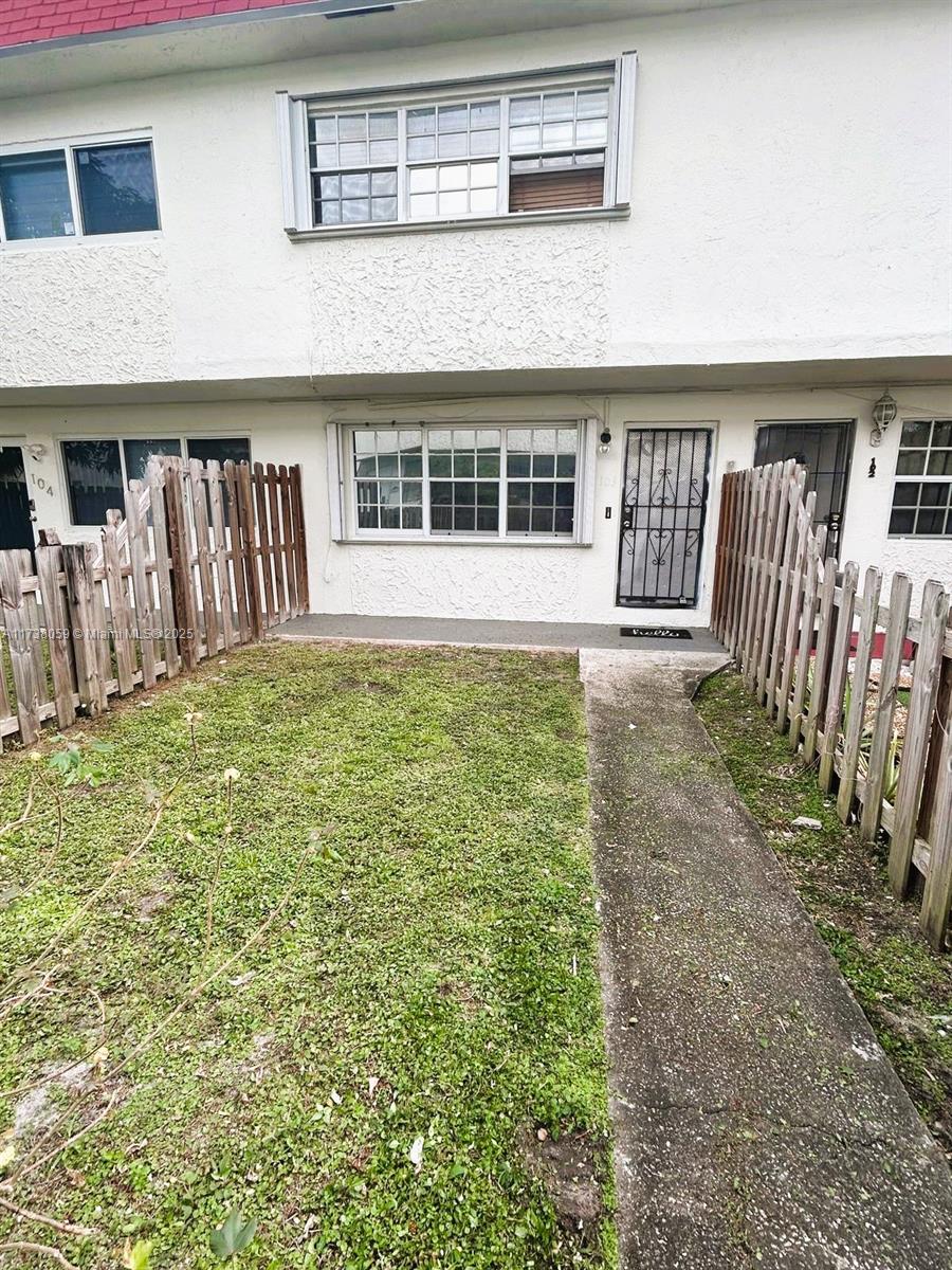 Rental Property at 1521 Ne 150th St 103, Miami, Broward County, Florida - Bedrooms: 2 
Bathrooms: 2  - $2,000 MO.