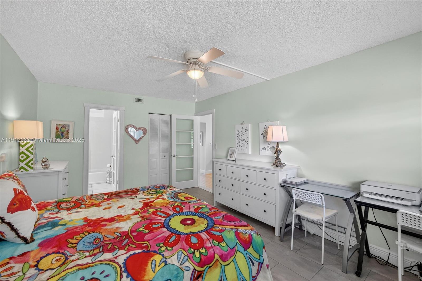 ORIOLE GOLF & TENNIS CLUB - Residential