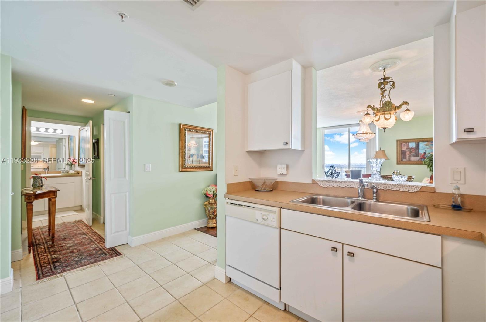 VUE AT BRICKELL CONDO - Residential Lease