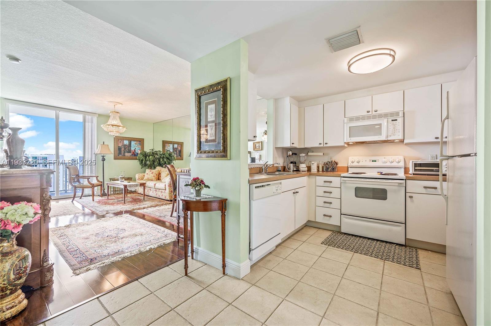 VUE AT BRICKELL CONDO - Residential Lease