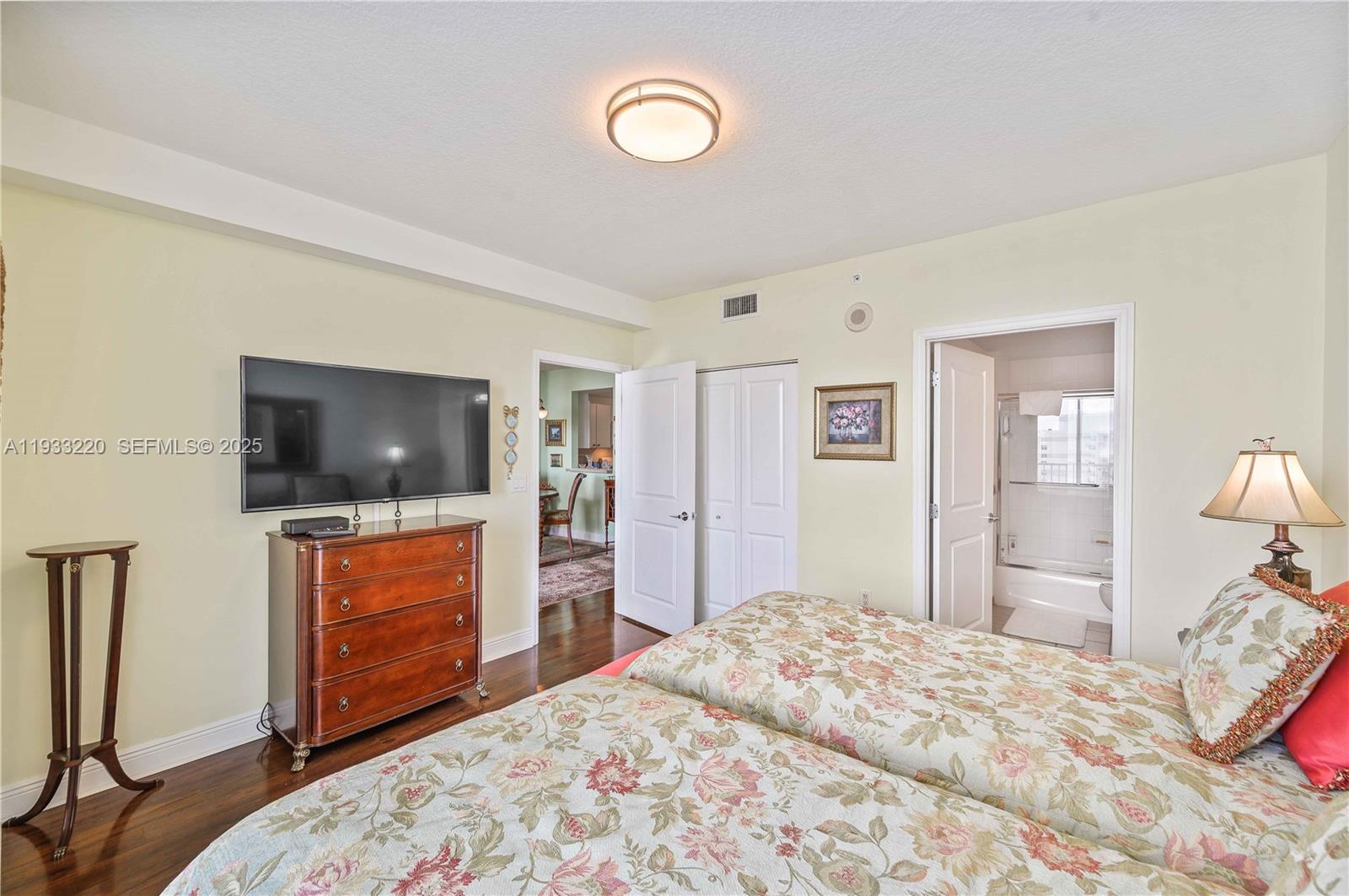 VUE AT BRICKELL CONDO - Residential Lease