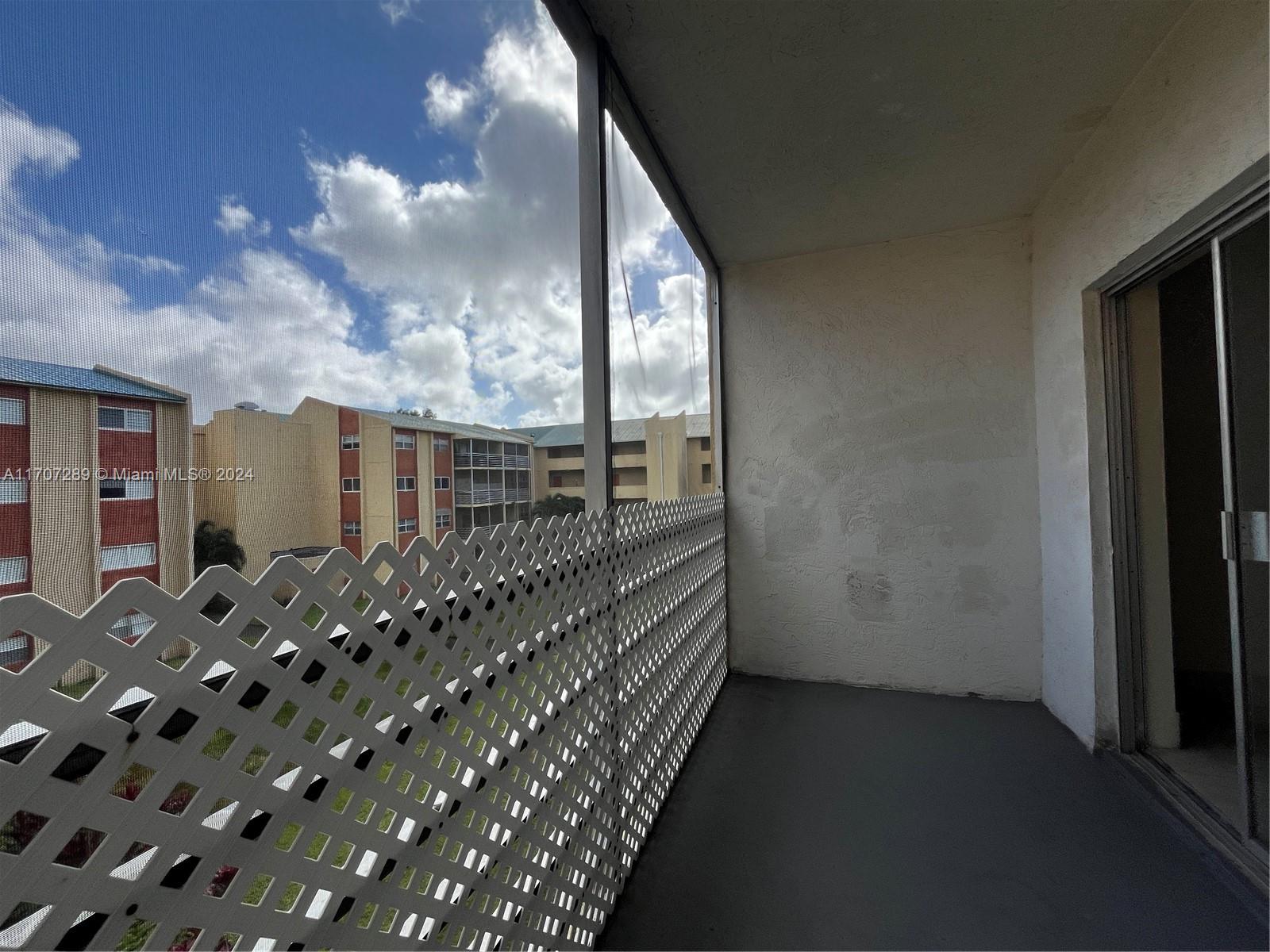 SUNSET HILLS I CONDOMINIU - Residential