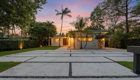 550 S Shore Dr Miami Beach FL 33141