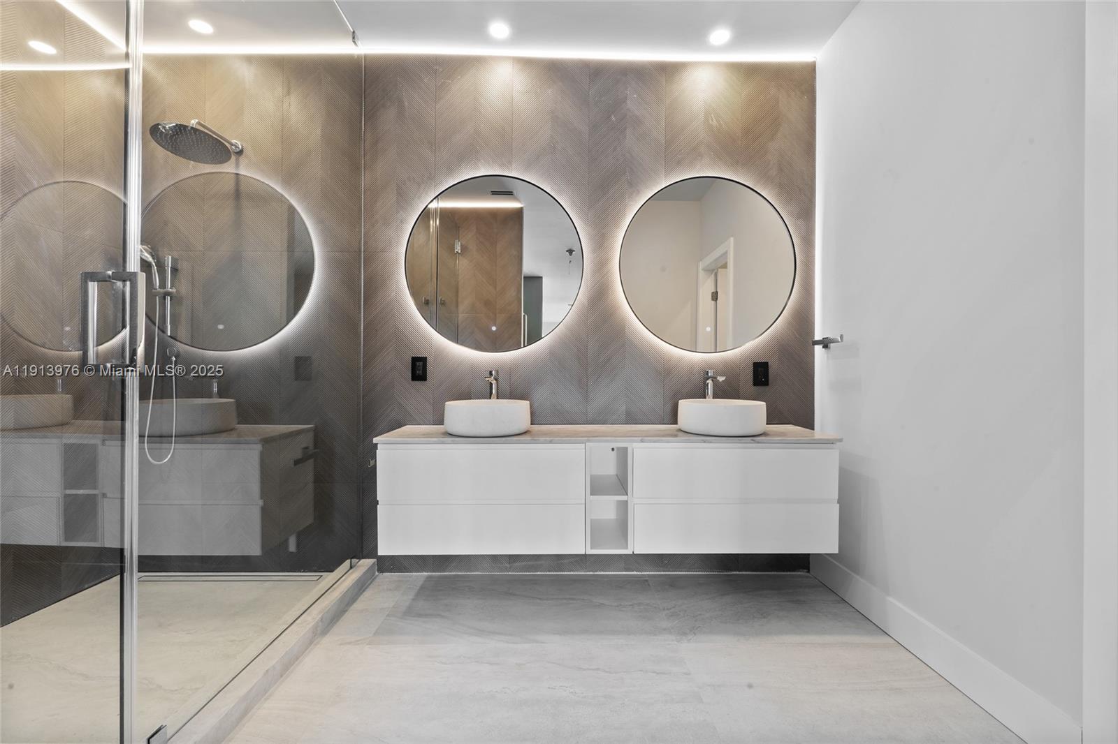 NORMANDY GOLF COURSE SUB - Residential